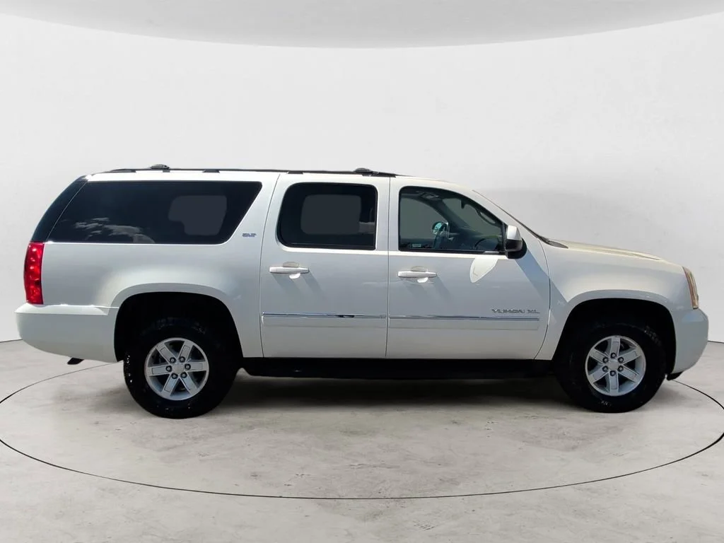 Used 2013 WHITE DIAMOND TRICOAT GMC SLT image 6
