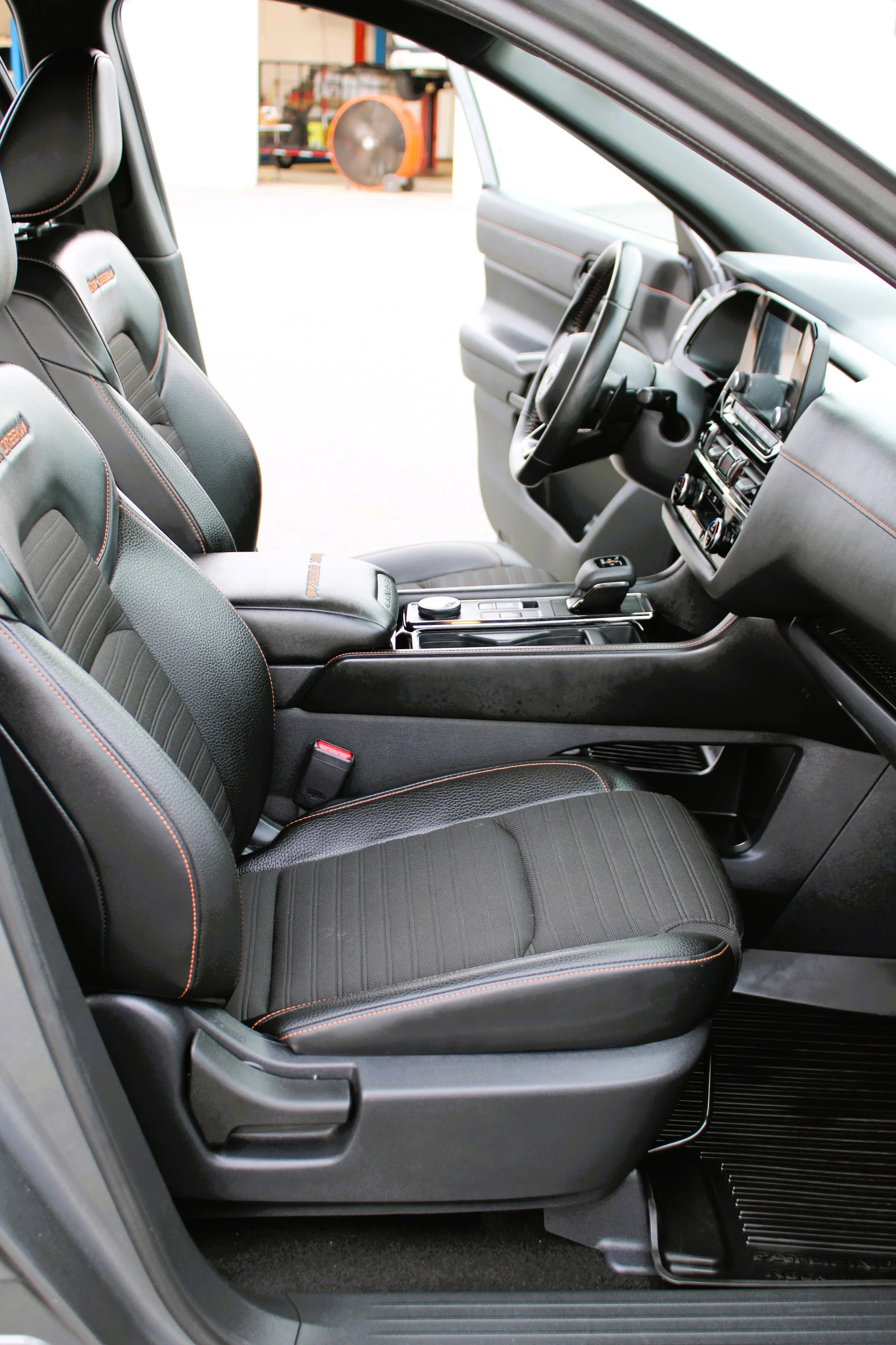 Used 2023 Gun Metallic Nissan Rock Creek image 16