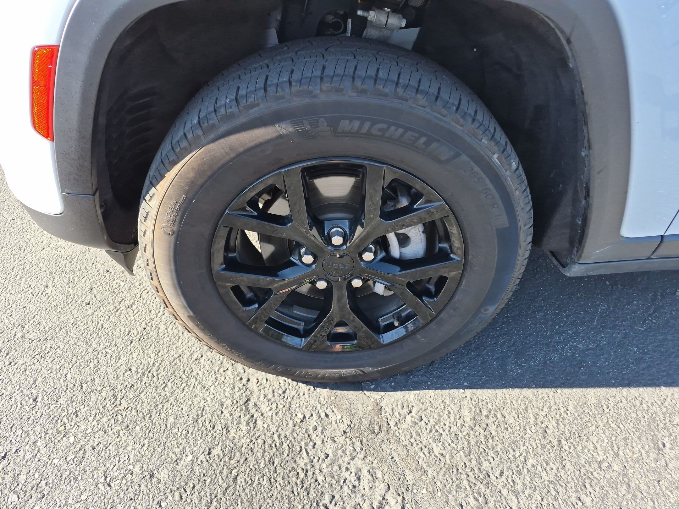 Used 2025 Bright White Clearcoat Jeep Altitude image 12