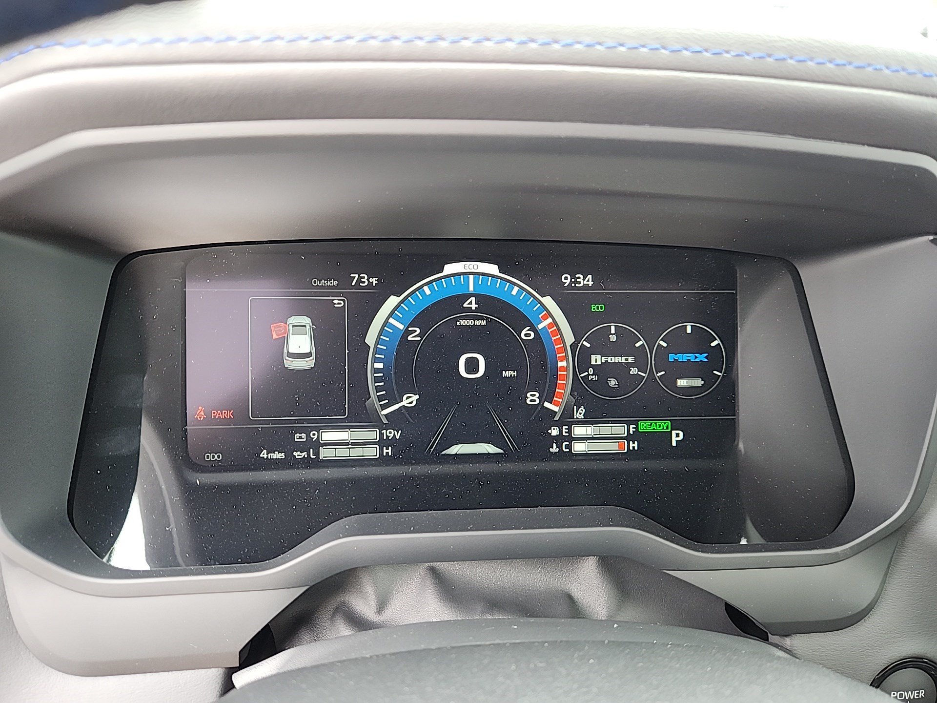 New 2026 Wind Chill Pearl <sup>1</sup> Toyota  Platinum image 13