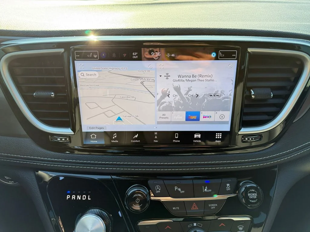 2026 Chrysler Pacifica Select - Photo 22