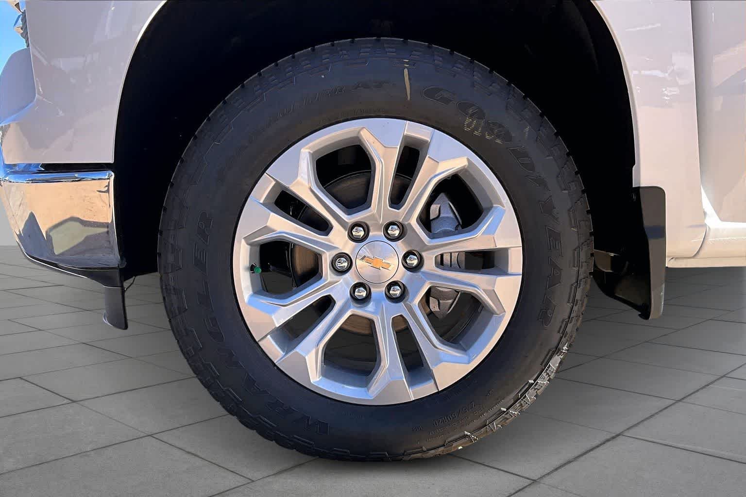 New 2026 Summit White Chevrolet LTZ image 12