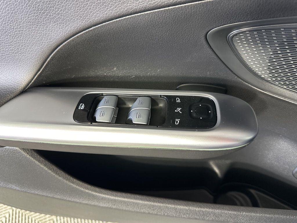 Used 2023 Obsidian Black Metallic Mercedes-Benz C 300 image 14