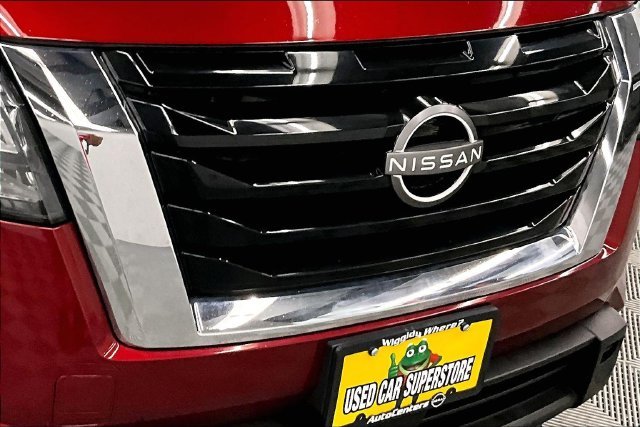 Used 2023 Scarlet Ember Tintcoat Nissan SV image 35