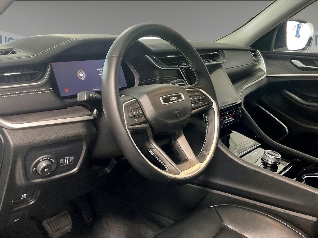 Used 2022 White Jeep Limited image 8