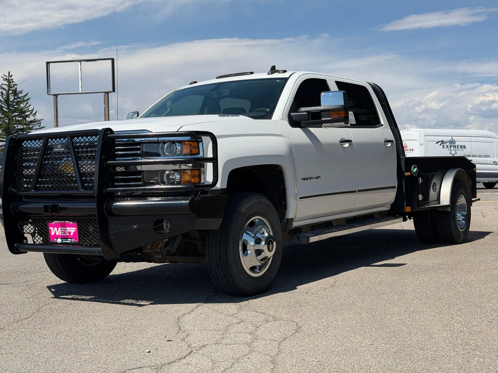 Used 2015 White Chevrolet LTZ image 5
