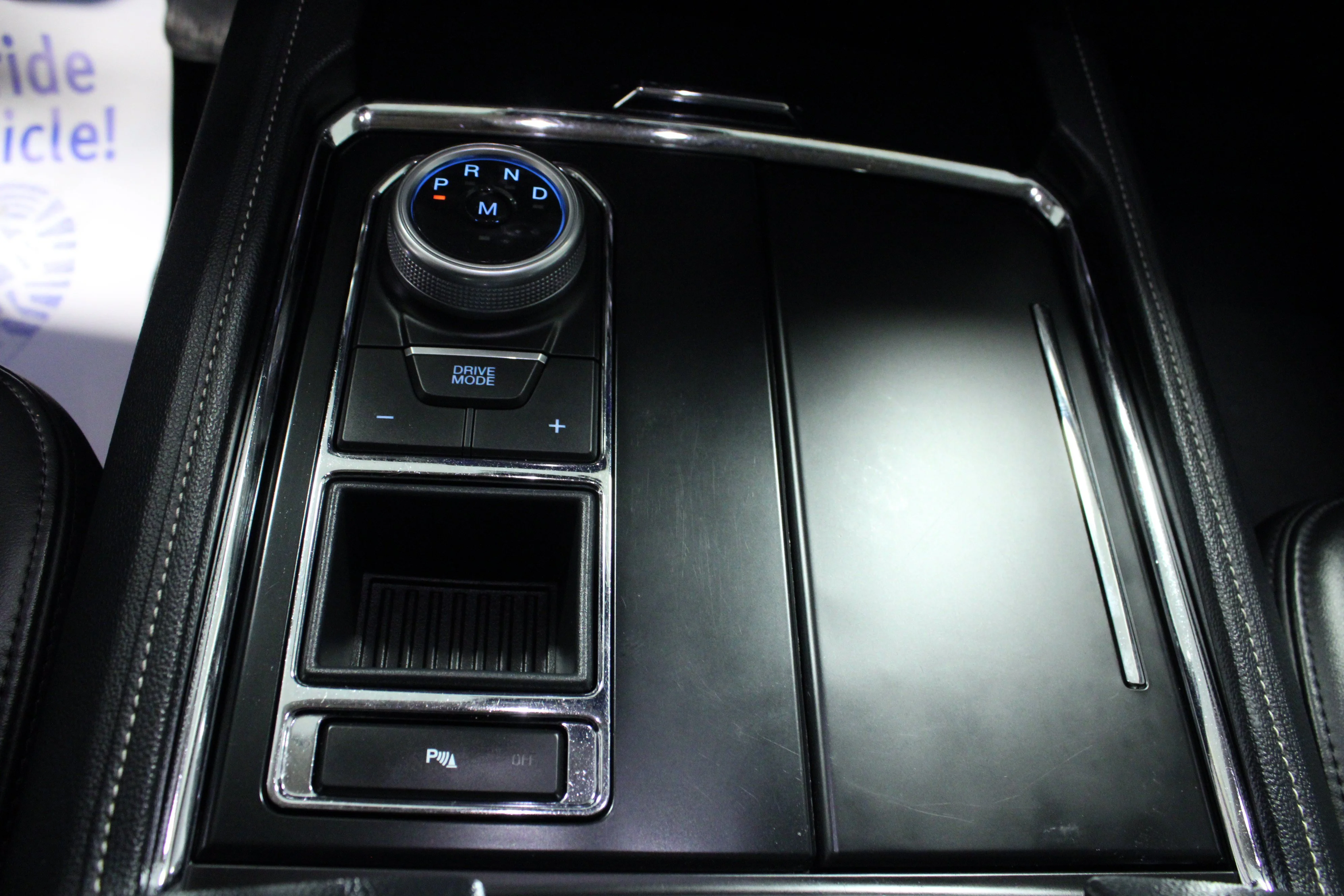 Used 2024 Gray Metallic Ford XLT image 24