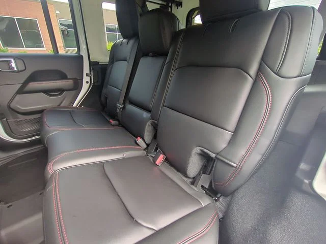 Used 2025 White Jeep Rubicon X image 28