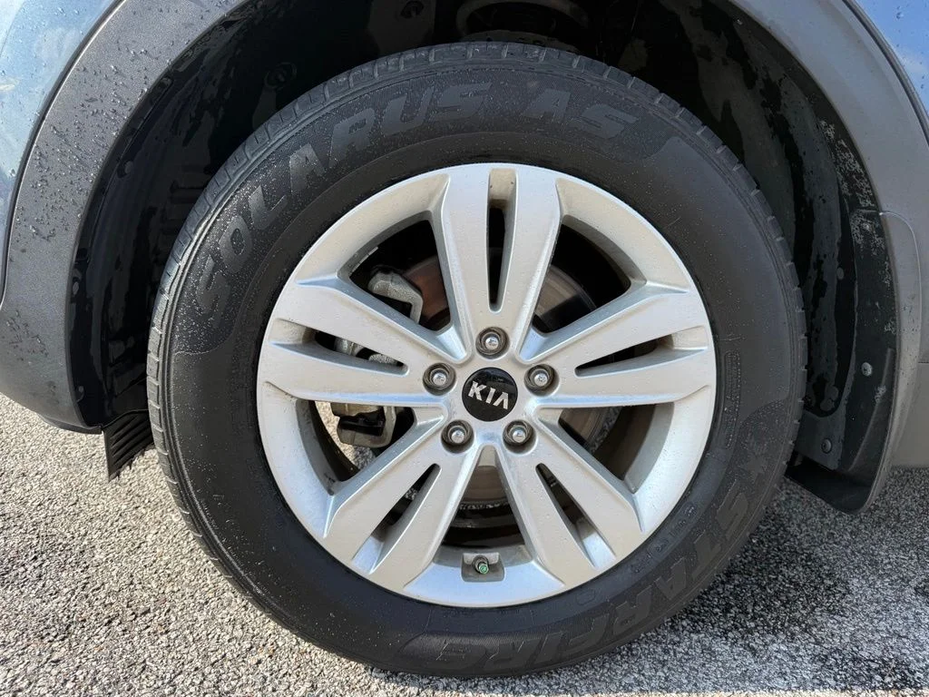 Used 2019 Blue Kia LX image 21