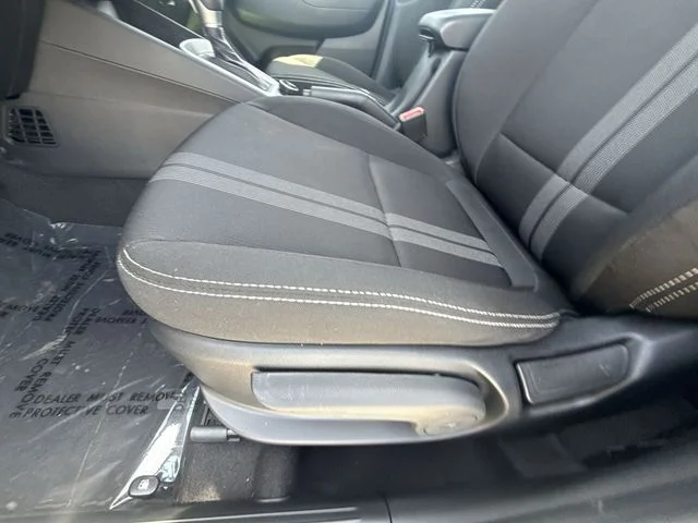 Used 2022 Black Hyundai SEL image 12