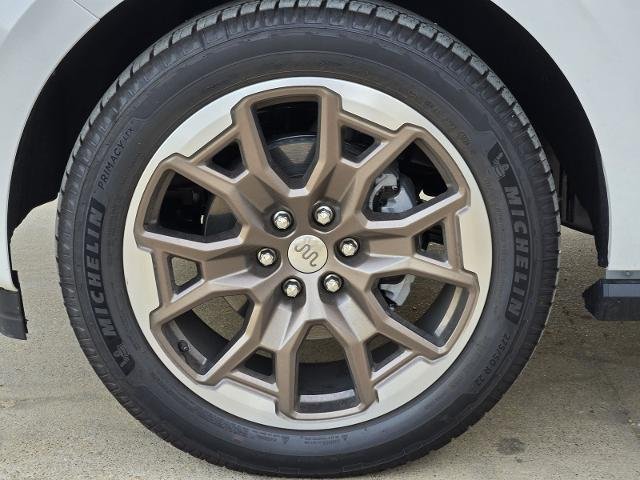 New 2026 Star White Metallic Tri-Coat Ford MAX King Ranch® image 30