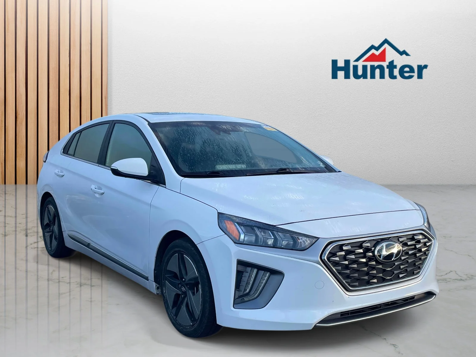 Used 2022 Ceramic White Hyundai SEL image 1