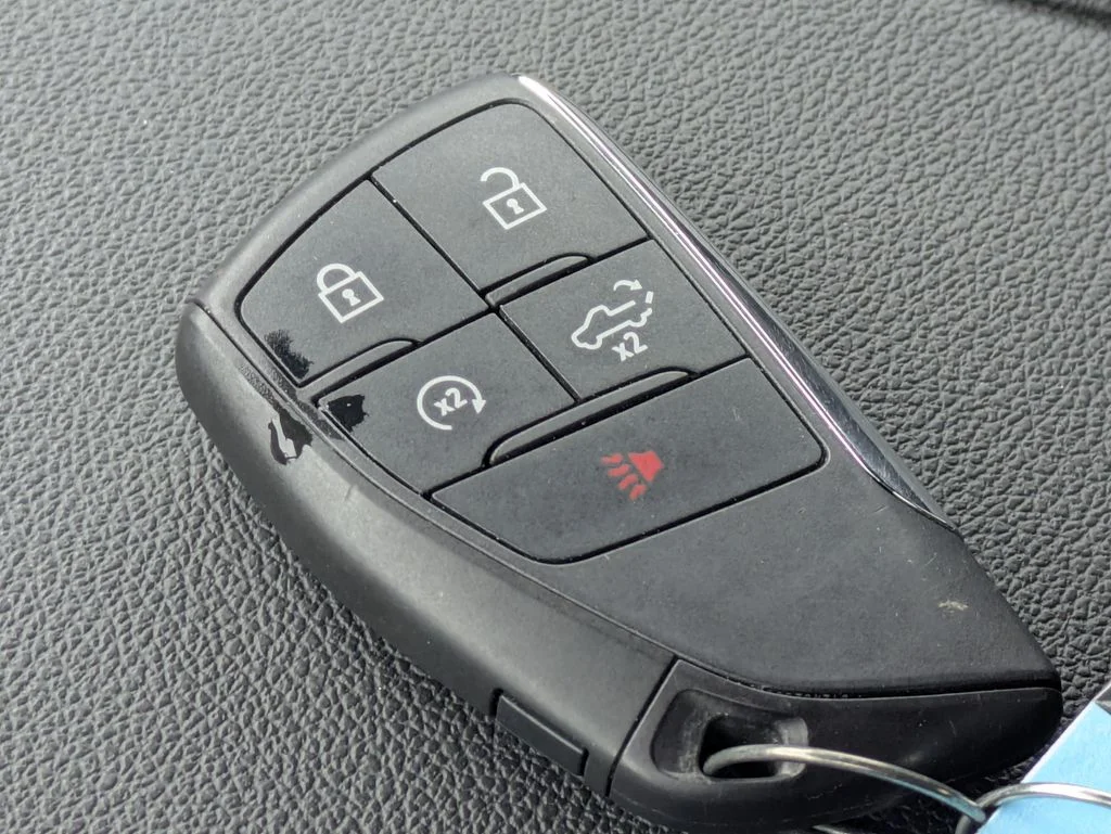 Used 2025 Blue Chevrolet RST image 32