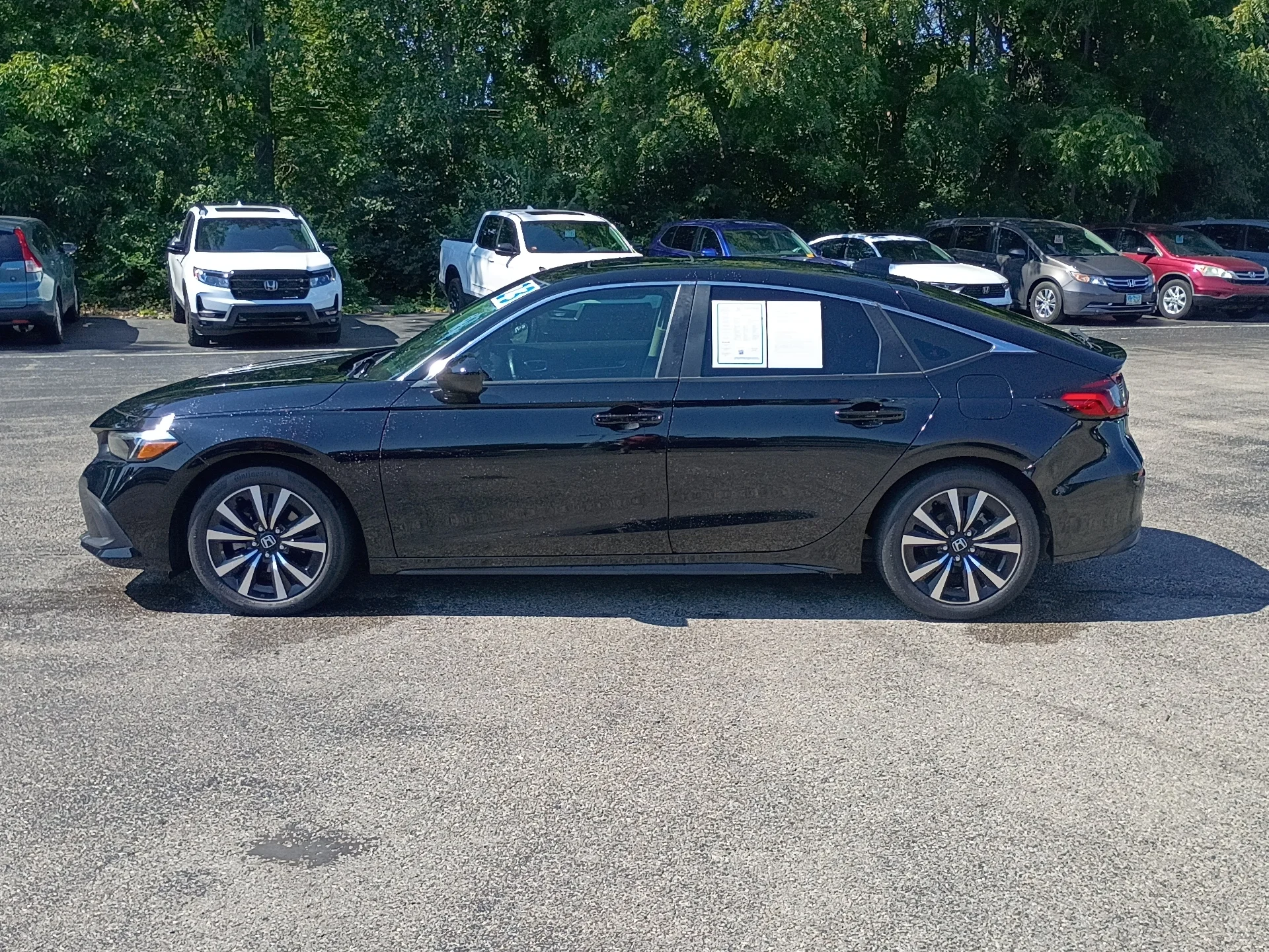 Certified Used 2023 Crystal Black Pearl Honda EX-L image 6