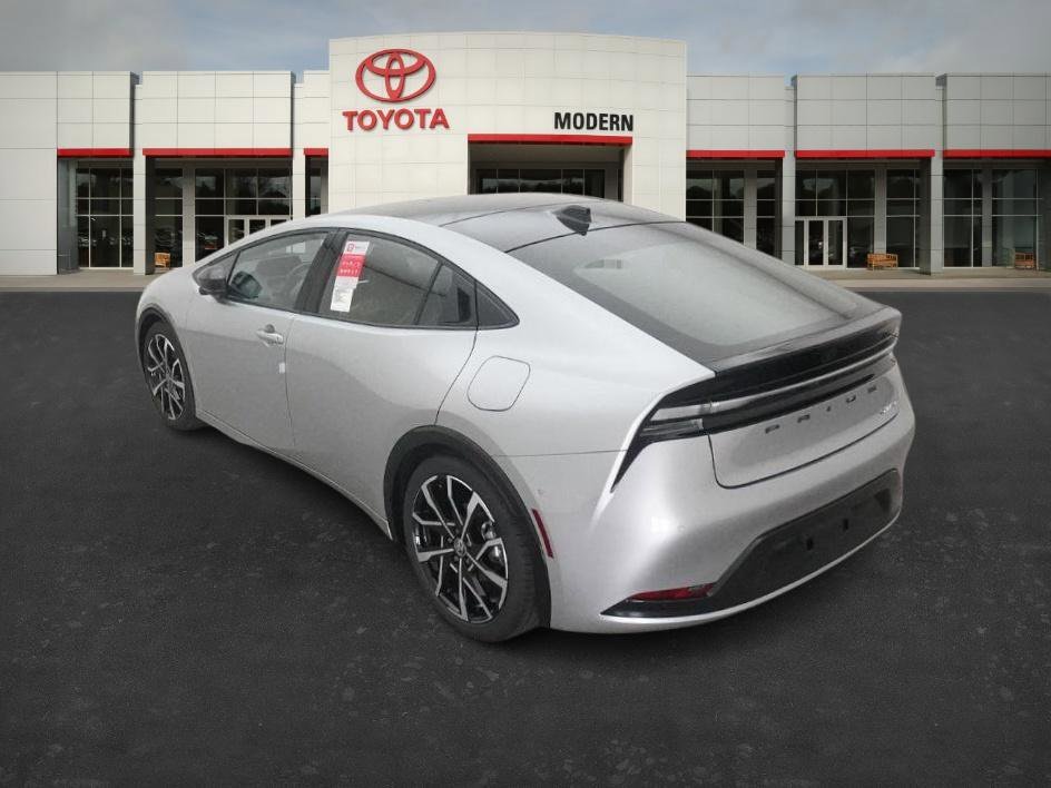 New 2026 Cutting Edge Toyota XSE Premium image 13