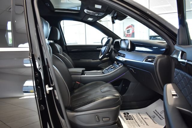 Used 2020 Black Hyundai Limited image 13