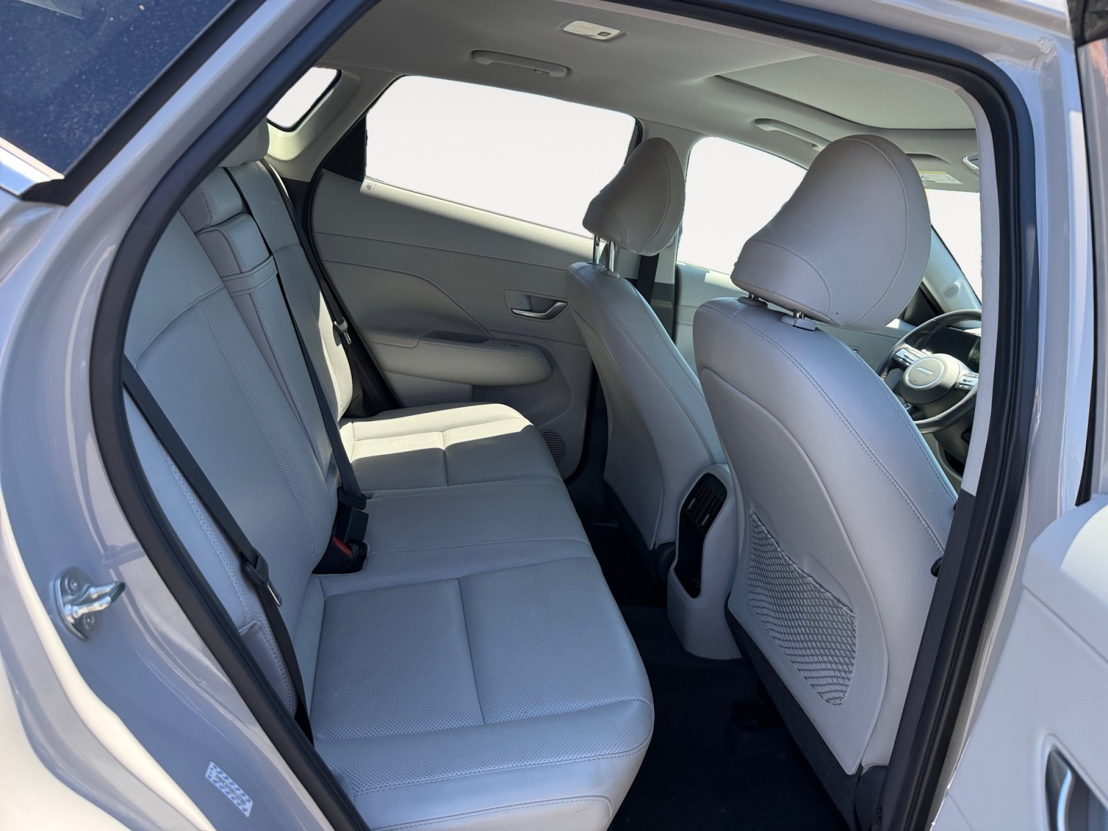 Used 2024 Cyber Gray Metallic Hyundai Limited image 18