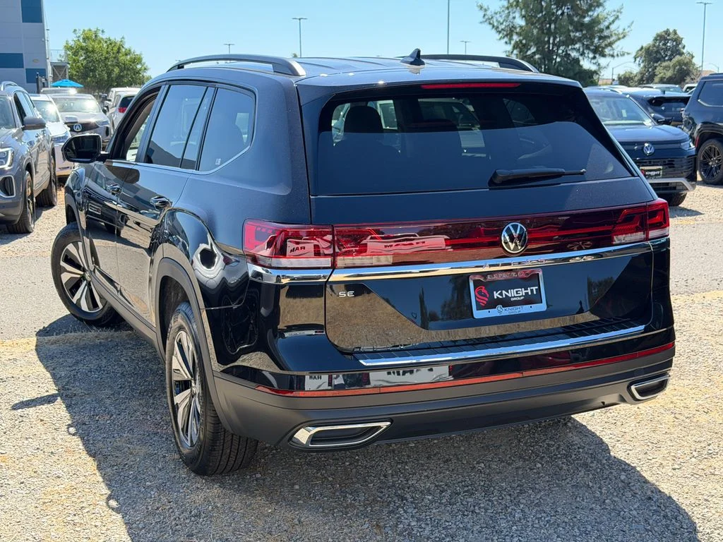 New 2026 Deep Black Pearl Volkswagen 2.0T SE image 9
