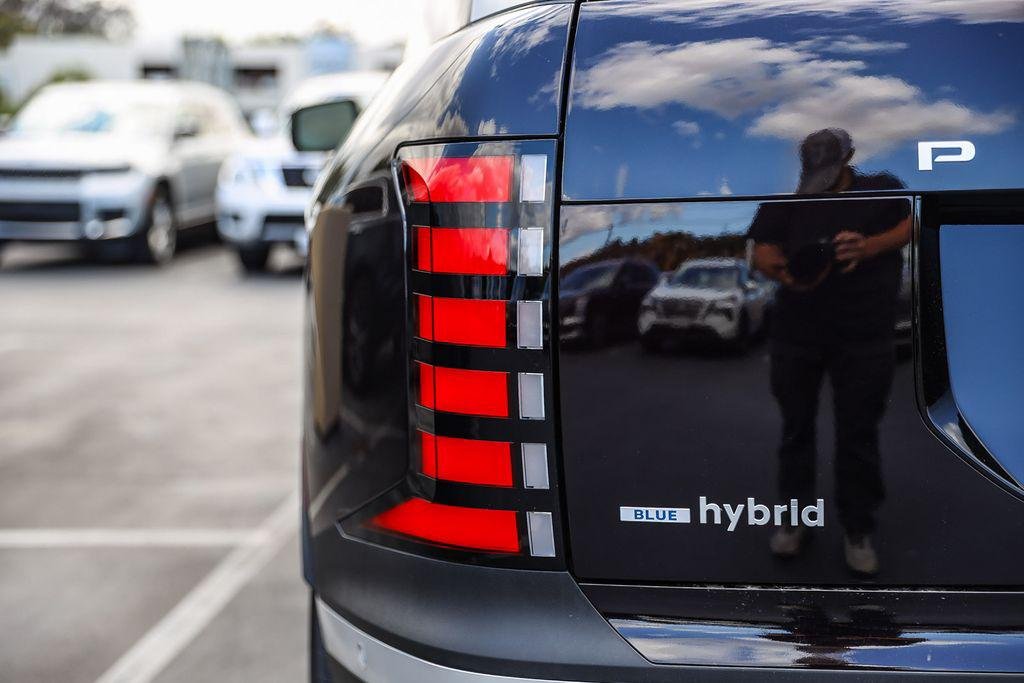 New 2026 Red Hyundai Blue SEL Premium 8P image 7