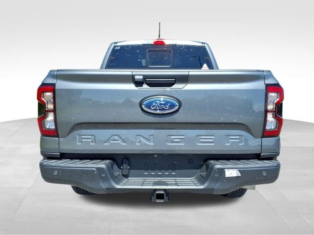 New 2026 Carbonized Gray Metallic Ford XLT image 10