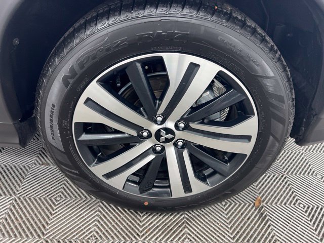 Used 2026 White Diamond Mitsubishi 2.0 ES image 10