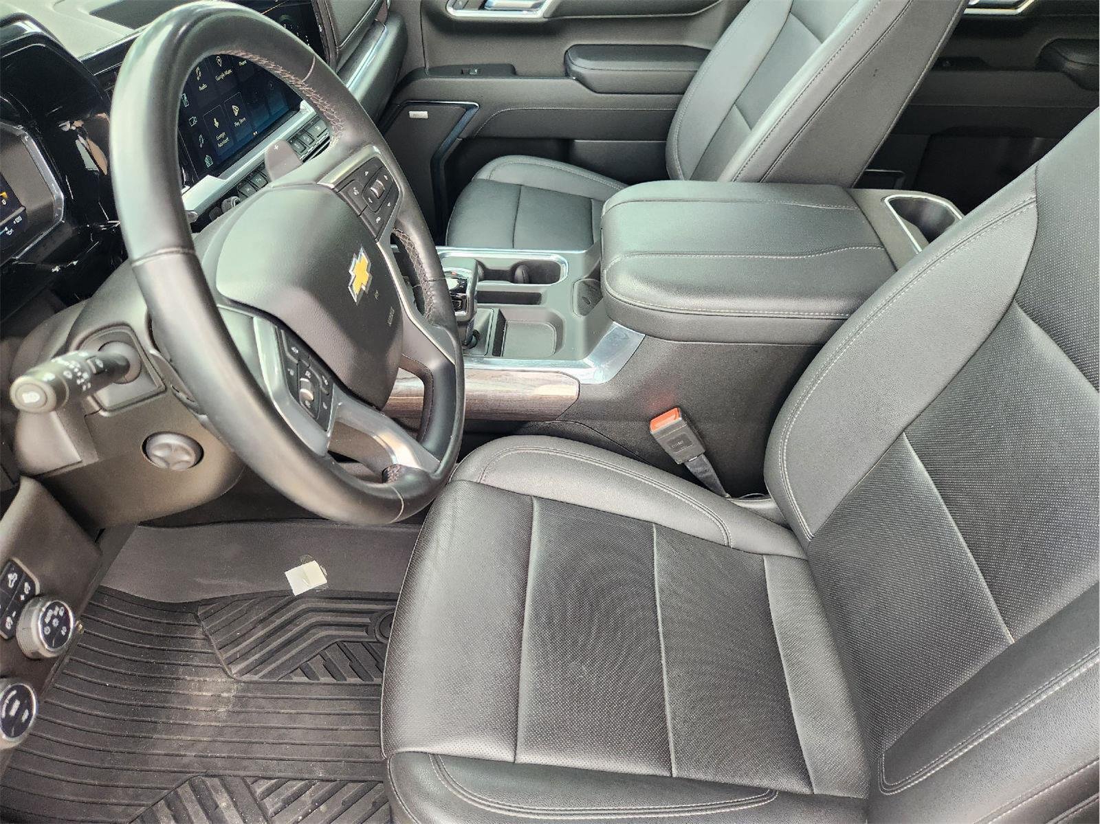 Used 2023 Iridescent Pearl Tricoat CHEVROLET LTZ image 13