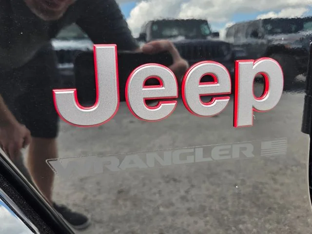 New 2026 Black Clear-Coat Exterior Paint Jeep Rubicon X image 12