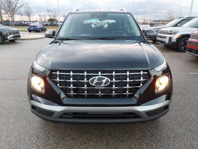 New 2026 Onyx Black Hyundai SEL image 3