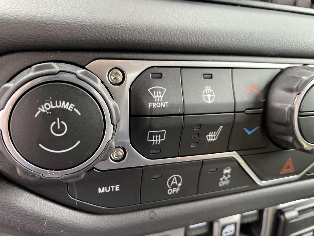 Certified Used 2026 Gray Jeep Rubicon X image 24
