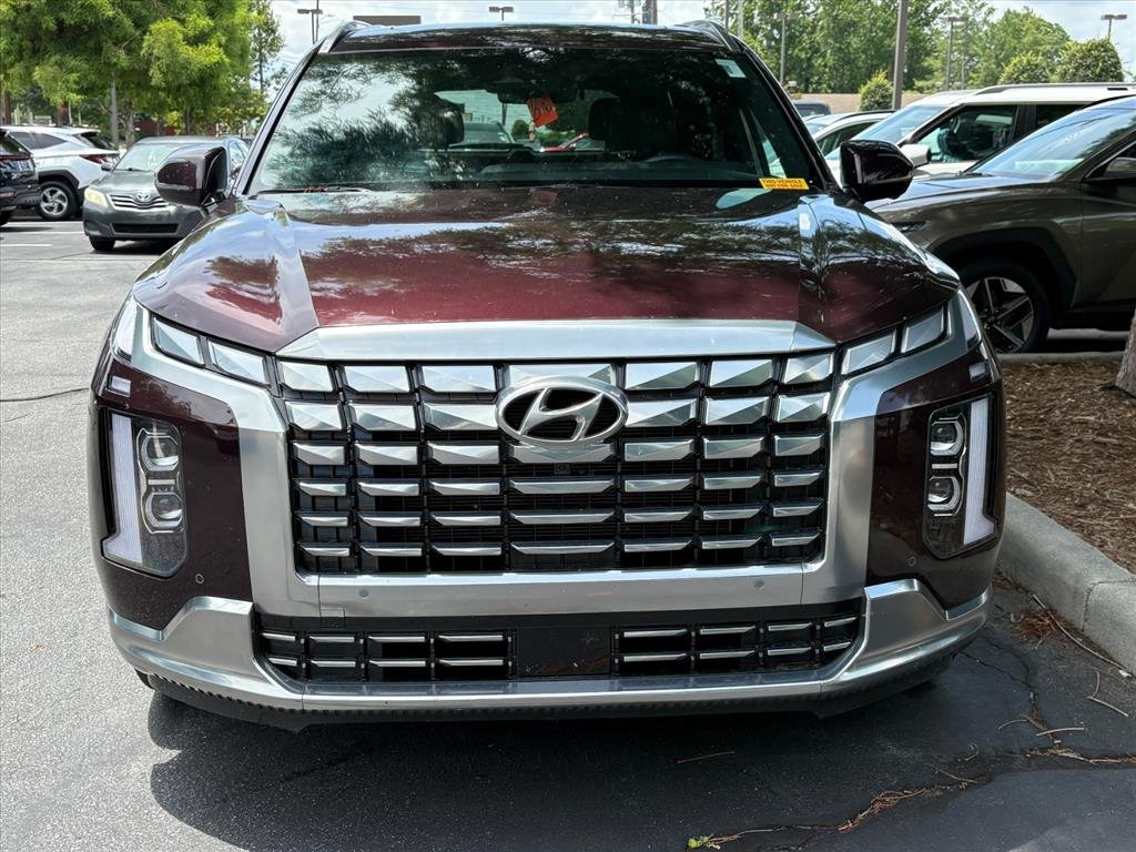 Used 2024 Sierra Burgundy Hyundai Calligraphy image 2