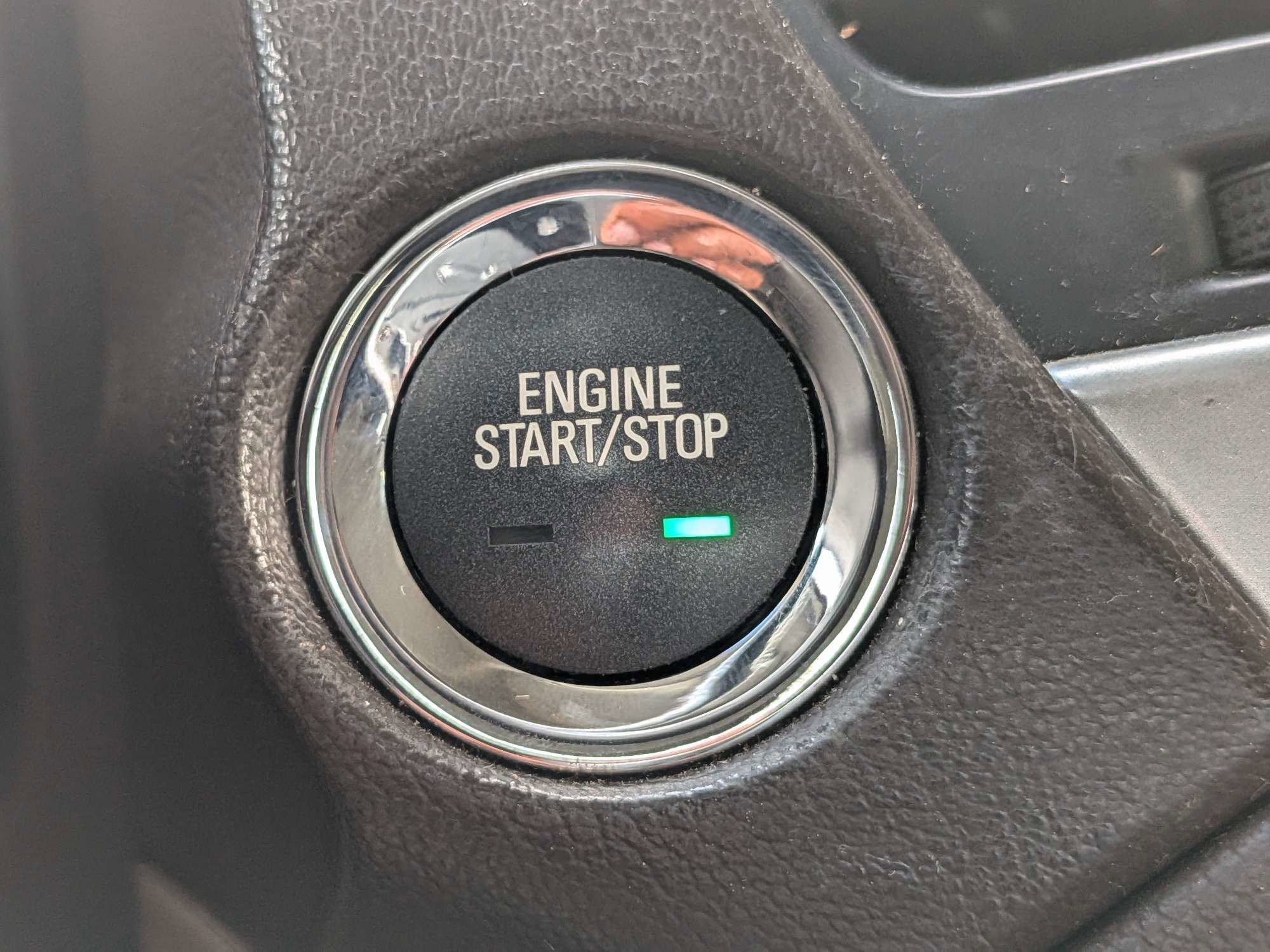 Used 2020 White Chevrolet Premier image 28