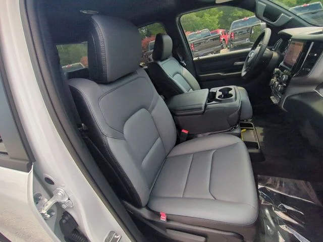 New 2026 Bright White Clearcoat RAM Tradesman image 36