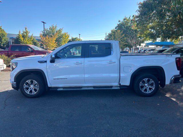Used 2024 White GMC SLE image 5