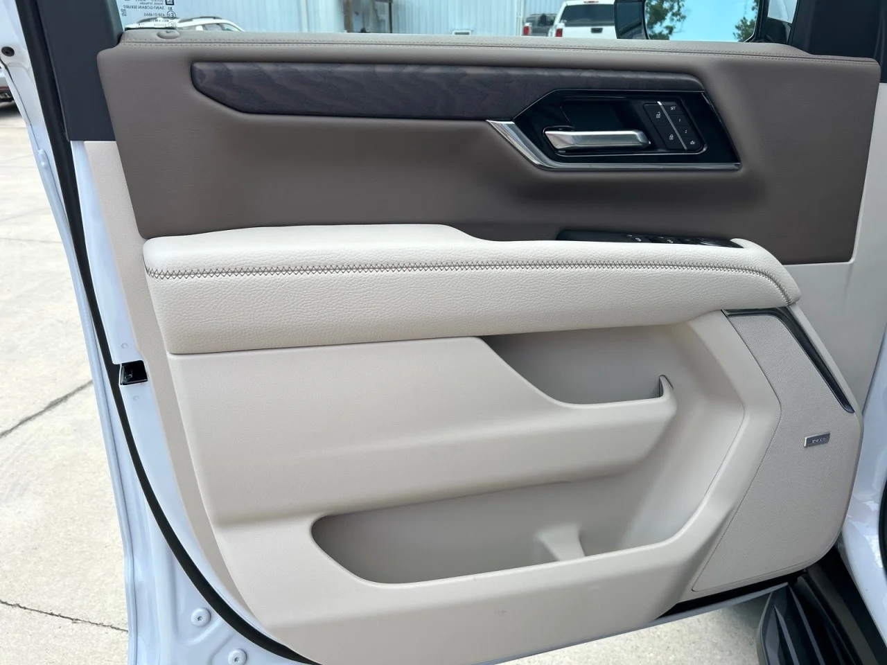 New 2026 Glacier White Tricoat GMC Denali image 9
