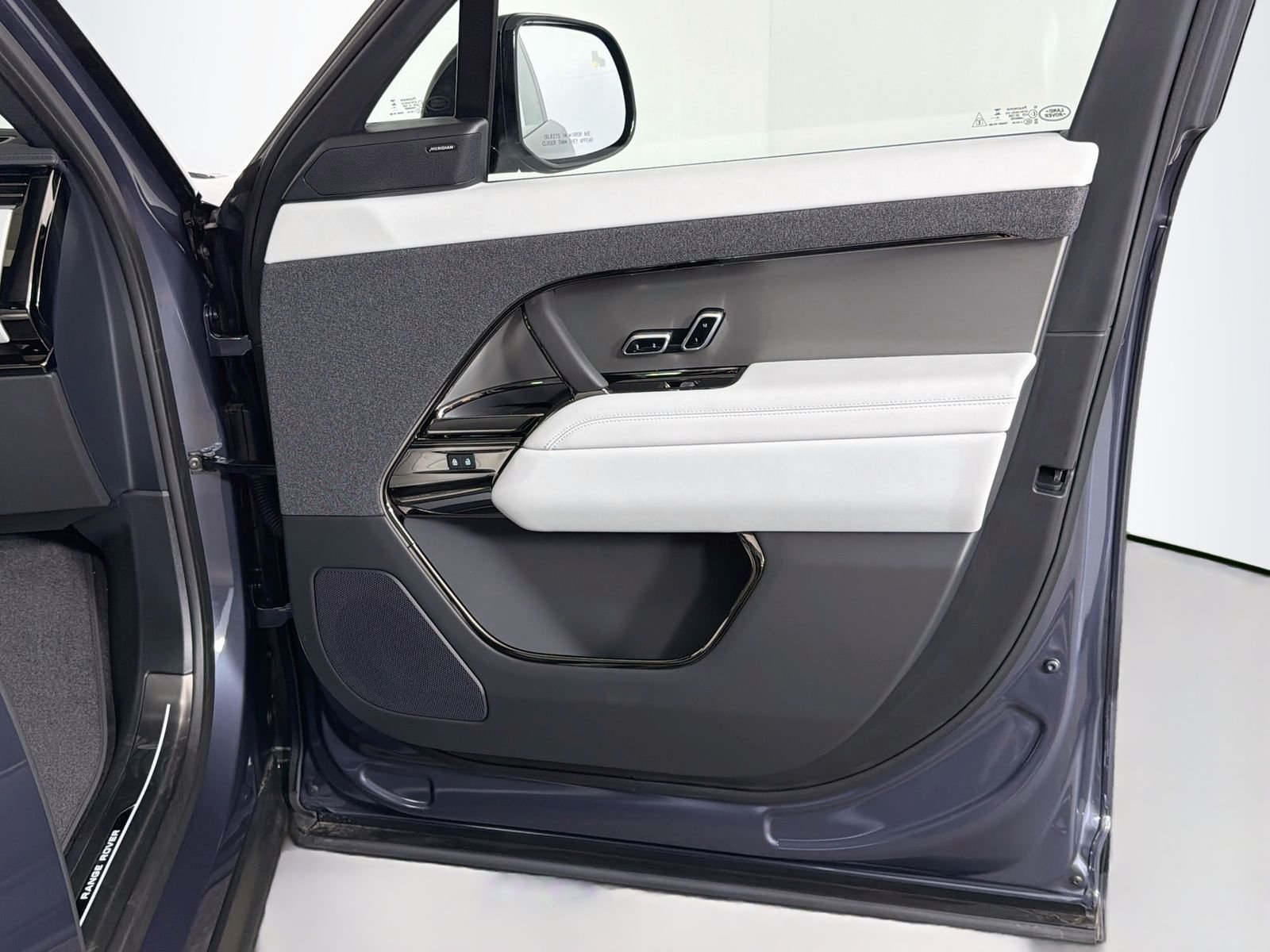 2026 Land Rover Range Rover Sport SE - Photo 32