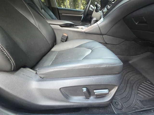 Used 2023 Beige Toyota XLE image 17
