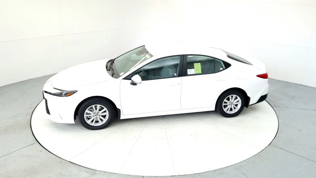 Used 2025 White Toyota LE image 14