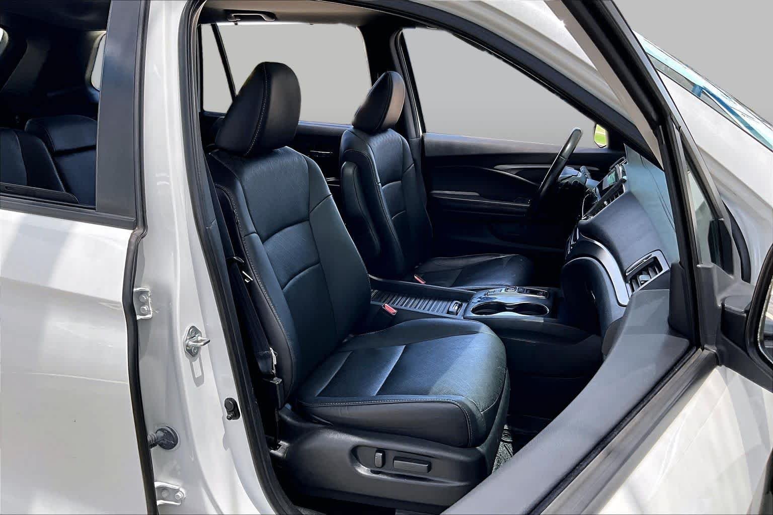 Used 2021 Platinum White Pearl Honda EX-L image 9
