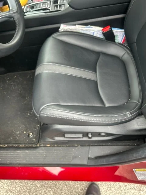 Used 2025 Red Honda EX-L image 4
