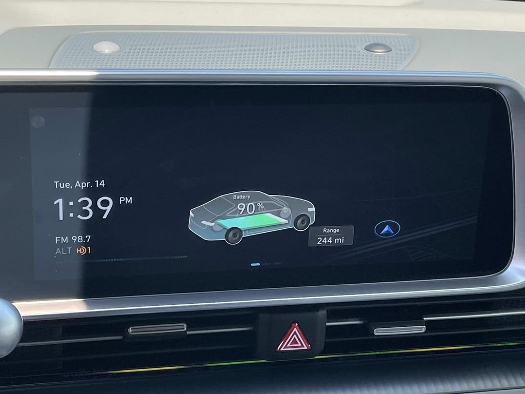 2025 Hyundai IONIQ 6 SEL - Photo 9