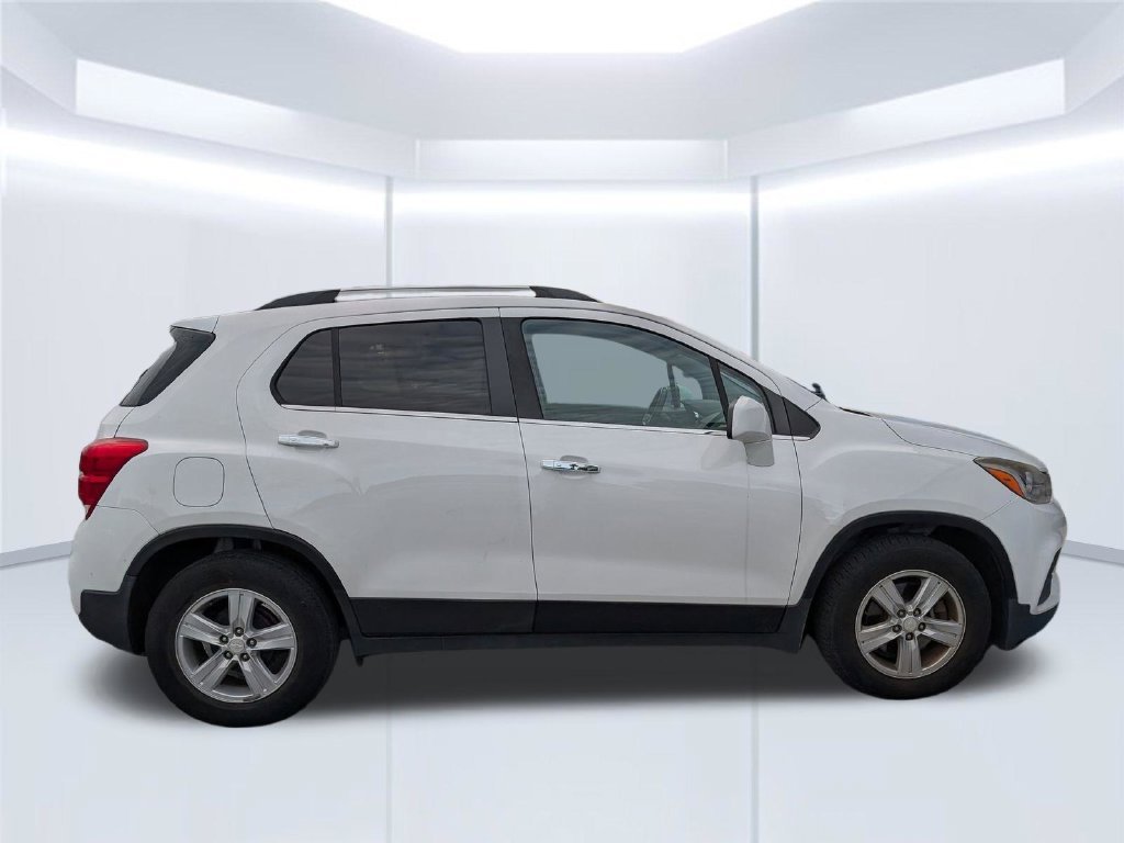 Used 2017 Chevrolet Trax LT with VIN 3GNCJLSB6HL210070 for sale in Milton, FL