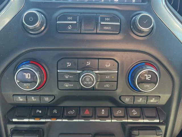 Used 2019 IRIDESCENT PEARL TRICOAT Chevrolet LTZ image 21