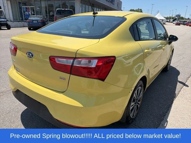 Used 2016 Yellow Kia LX image 14