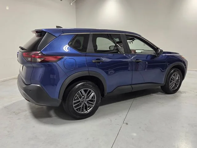 Used 2023 Blue Nissan S image 13