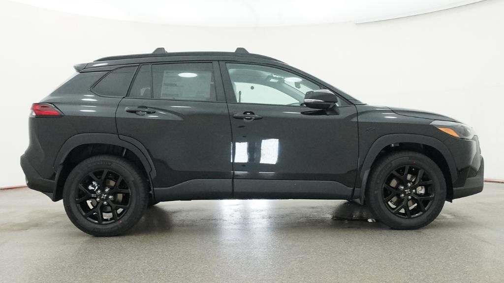 2026 Toyota Corolla Cross LE - Photo 10