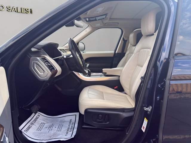 Used 2020 Blue Land Rover HSE image 9