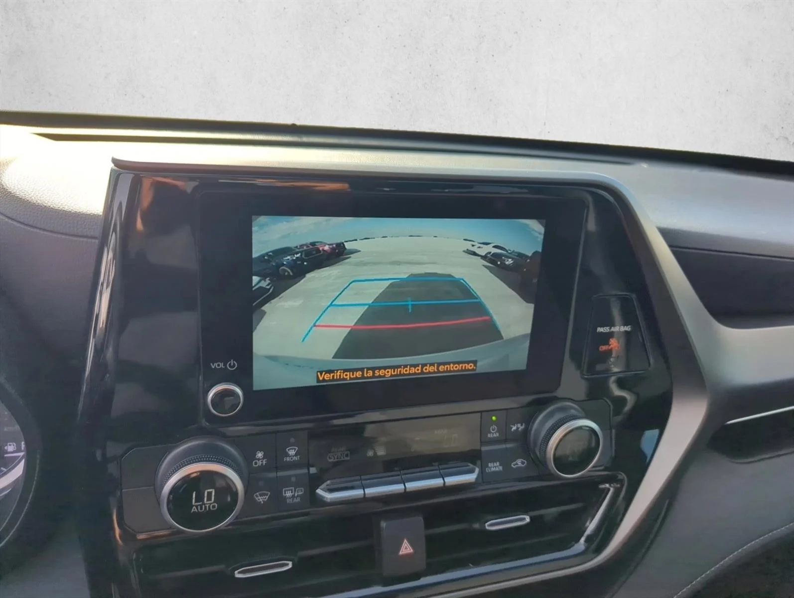 Used 2024 Wind Chill Pearl Toyota LE image 22