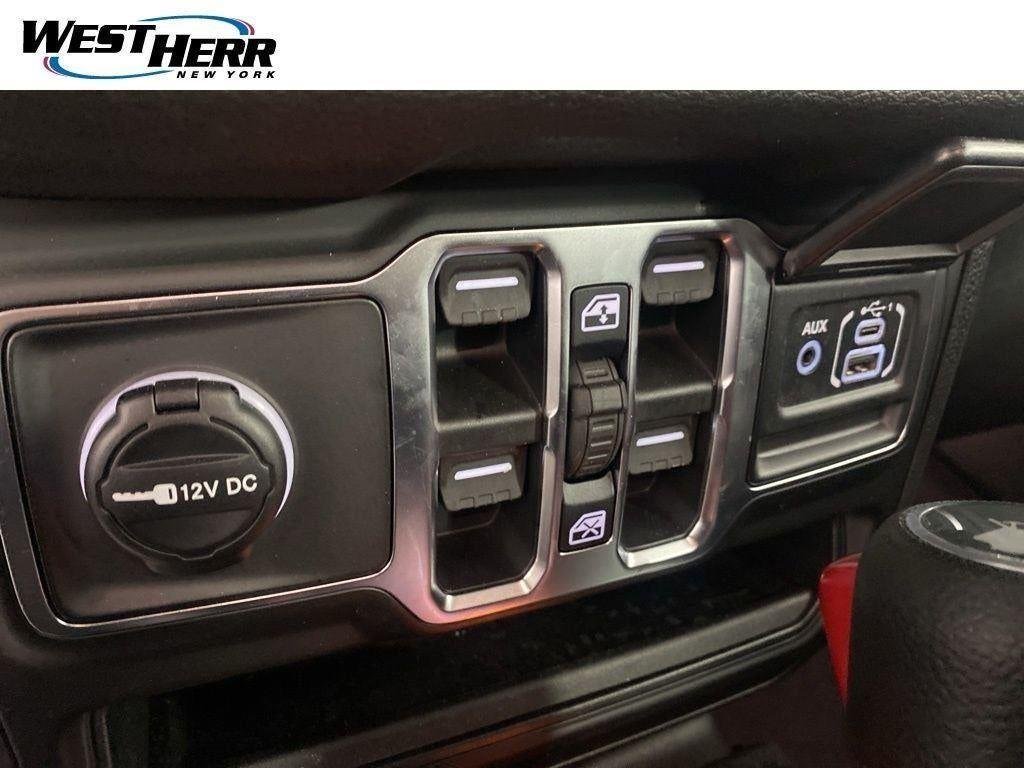 Used 2026 Bright White Clearcoat Jeep Sport S image 33