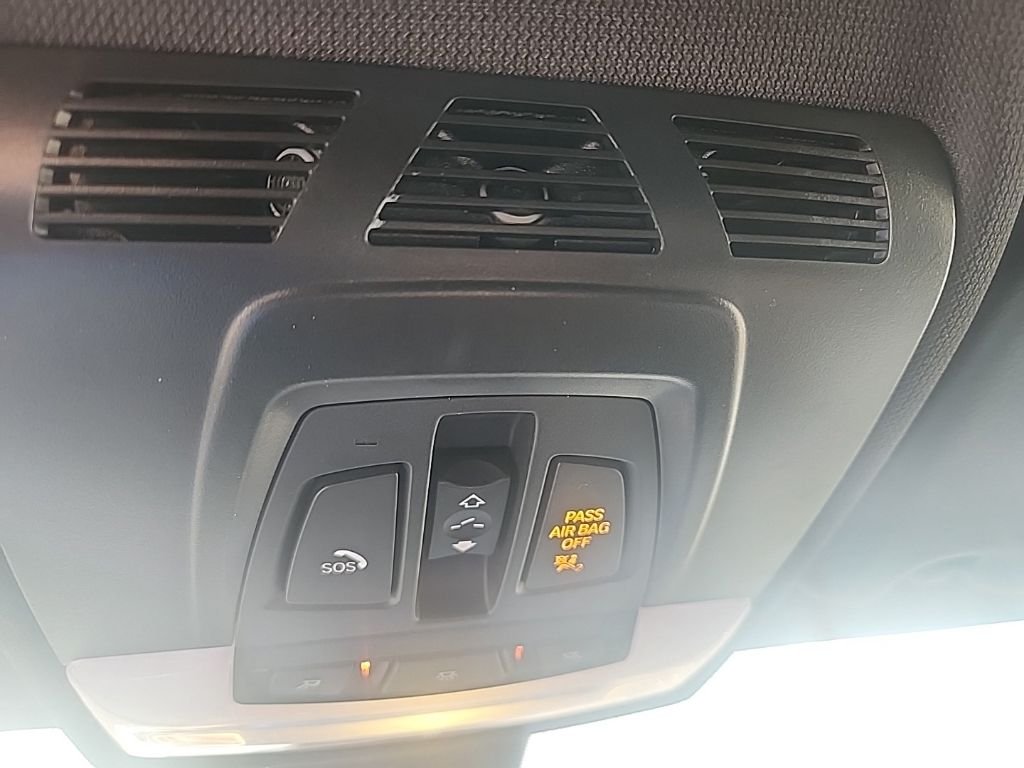 Used 2018 Mineral Gray Metallic BMW sDrive28i image 25