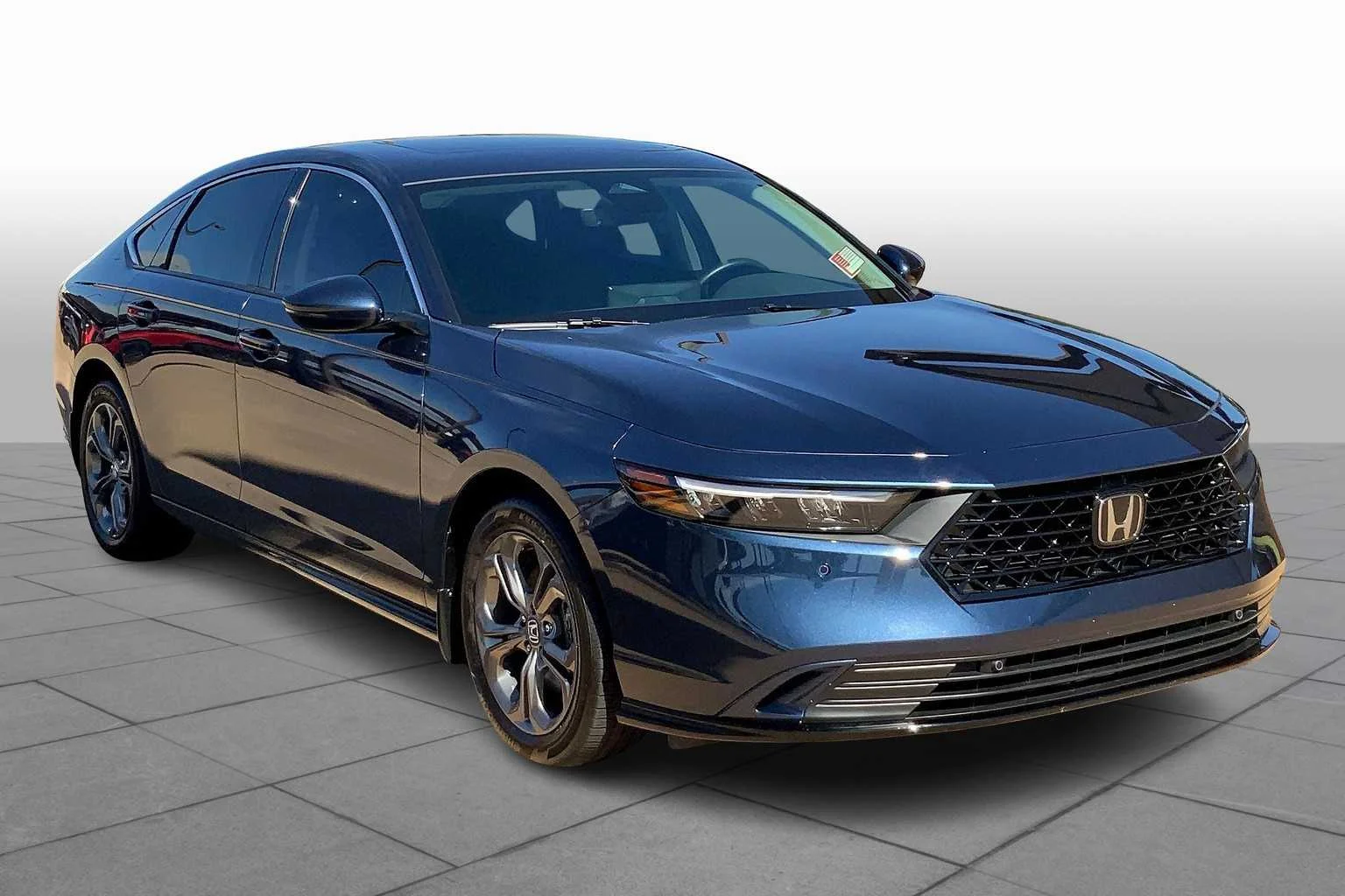 Used 2023 Canyon River Blue Metallic Honda EX-L image 3